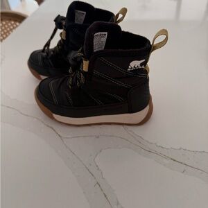 NEW SOREL Whitney II Short Lace Waterproof Boots Kids US Size 8